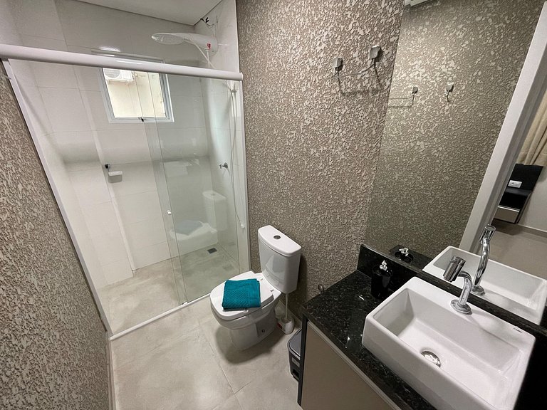 Central apartment with 2 bedrooms, garage, and washing machi