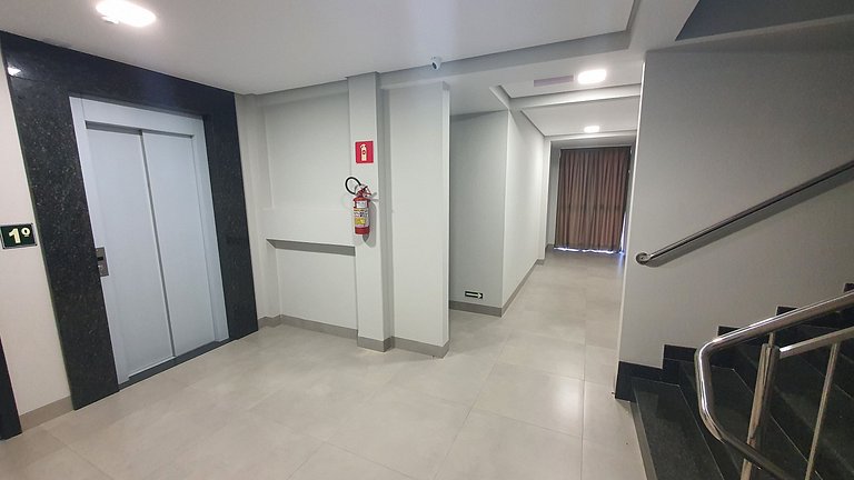 Ap novo central e seguro em Foz