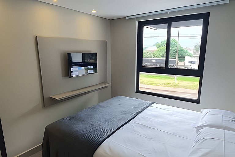 Ap novo 2 quartos/ar condicionado/elevador/piscina/garagem