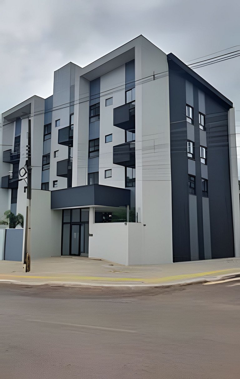 Ap novo 2 quartos/ar condicionado/elevador/piscina/garagem