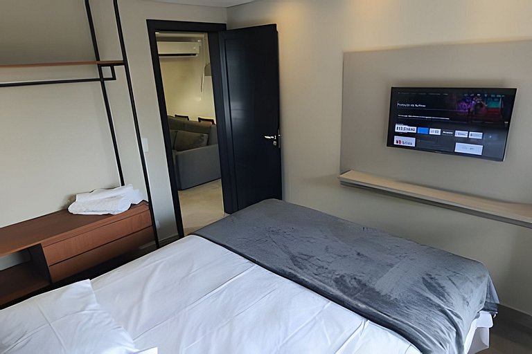 Ap novo 2 quartos/ar condicionado/elevador/piscina/garagem