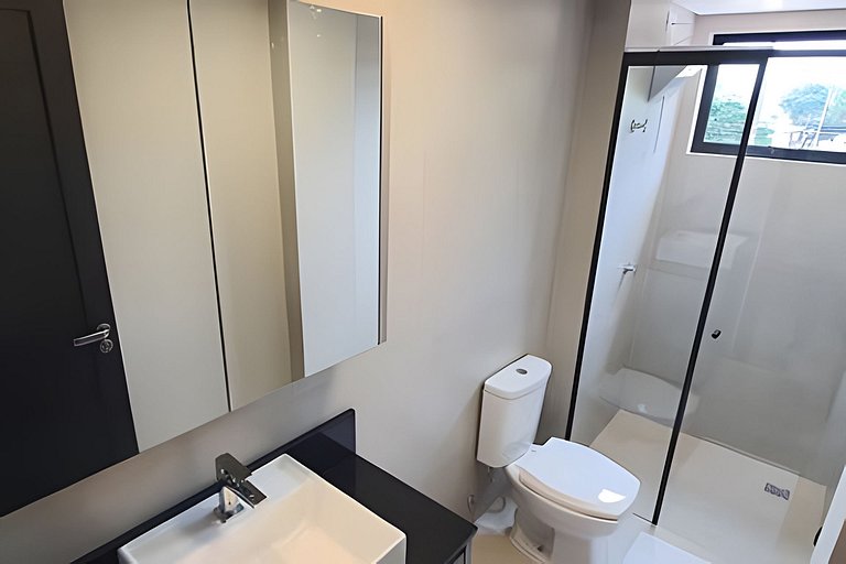 Ap novo 2 quartos/ar condicionado/elevador/piscina/garagem