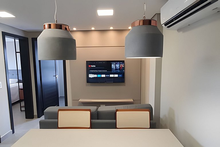 Ap novo 2 quartos/ar condicionado/elevador/piscina/garagem
