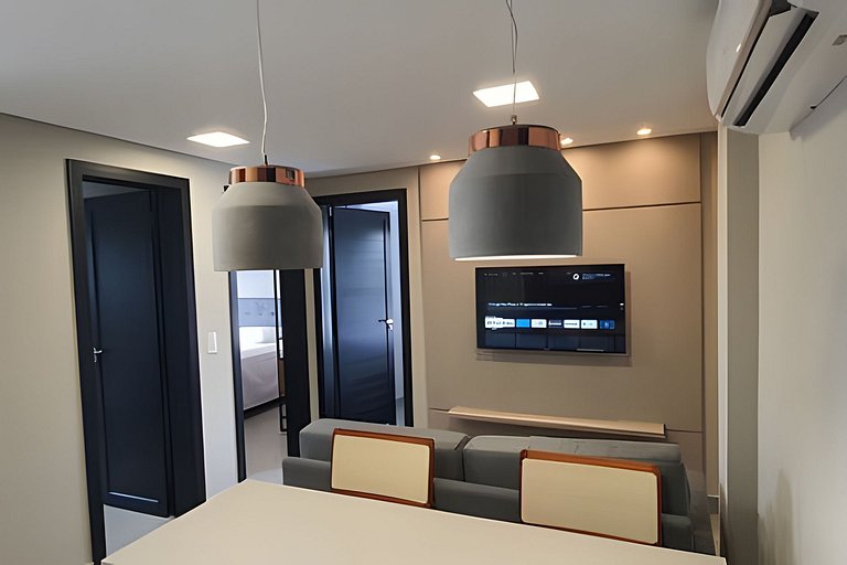 Ap novo 2 quartos/ar condicionado/elevador/piscina/garagem