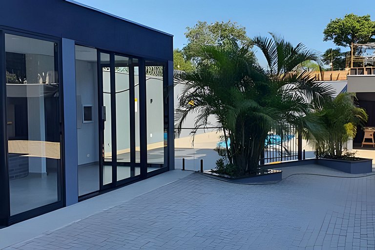 Ap novo 2 quartos/ar condicionado/elevador/piscina/garagem