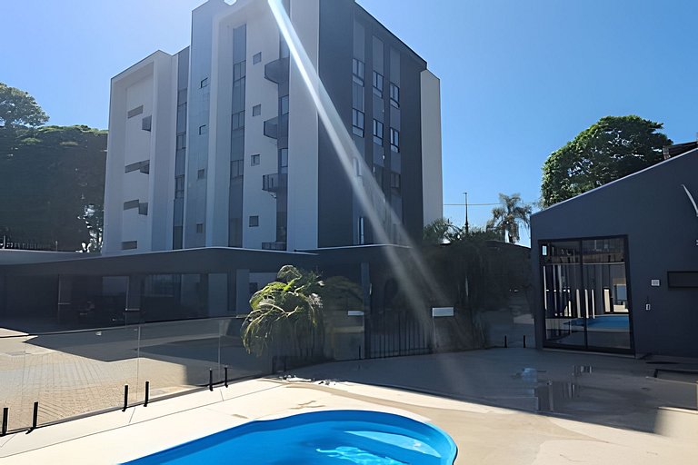 Ap novo 2 quartos/ar condicionado/elevador/piscina/garagem