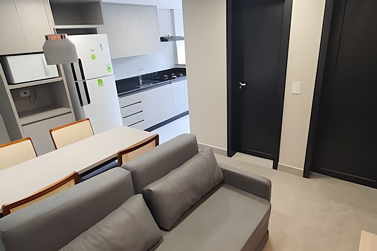 Ap novo 02 quartos/garagem/piscina/ar condicionado/Smart TV/
