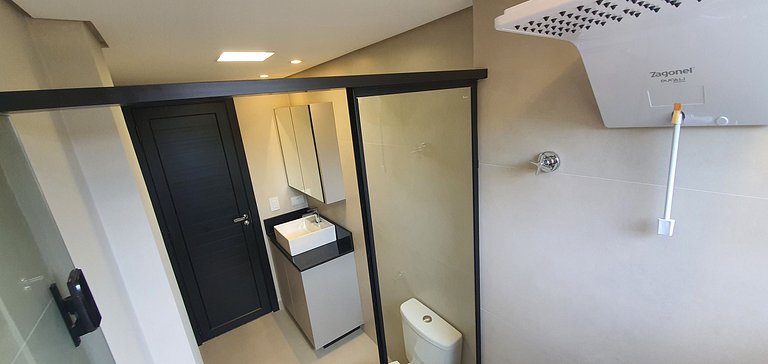 Ap 101 novo ar condicionado/garagem/piscina