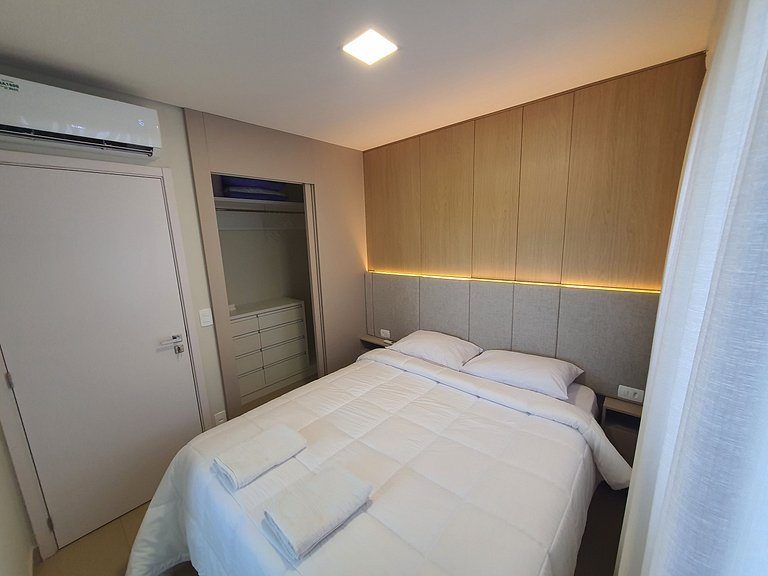 Apto novo 2 quartos 2 banheiros garagem e varanda