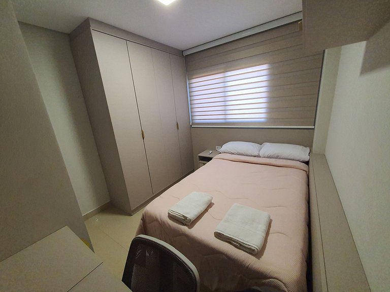 Apto novo 2 quartos 2 banheiros garagem e varanda