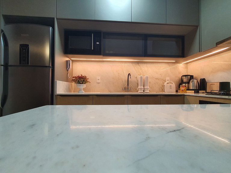 Apto novo 2 quartos 2 banheiros garagem e varanda