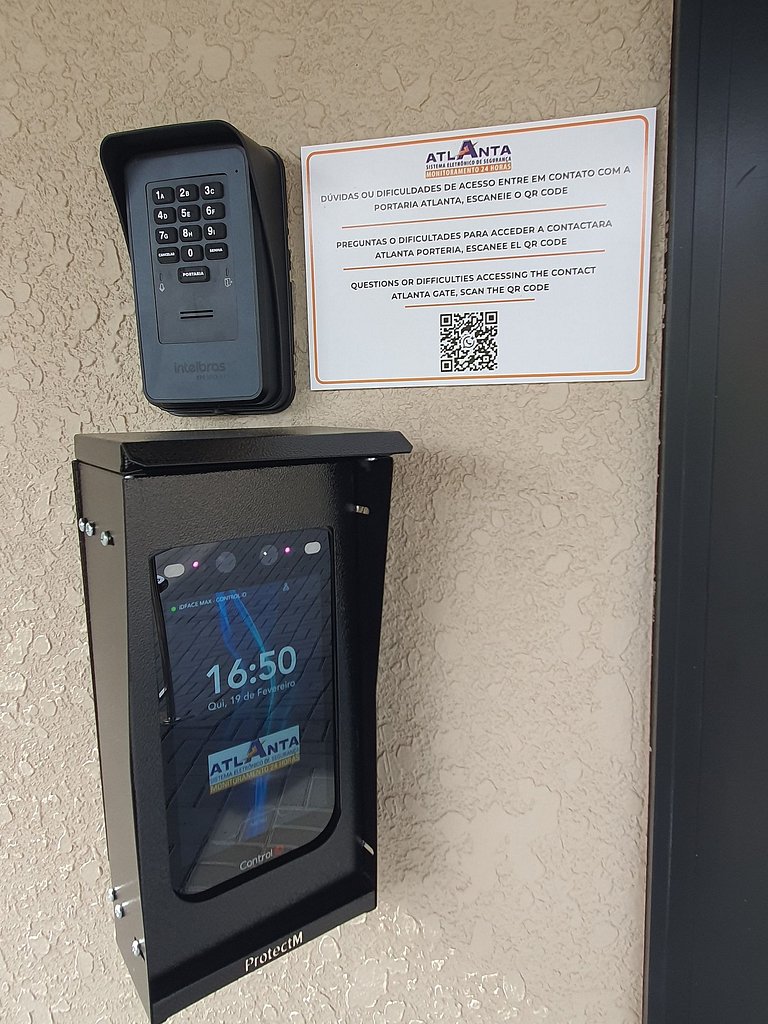 Estudio nuevo céntrico moderno con garaje y gimnasio