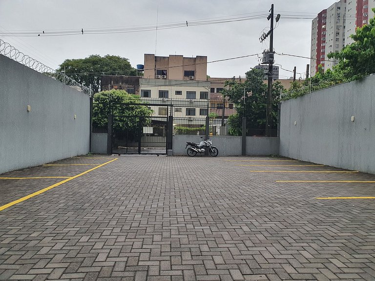 Ap novo central e seguro em Foz