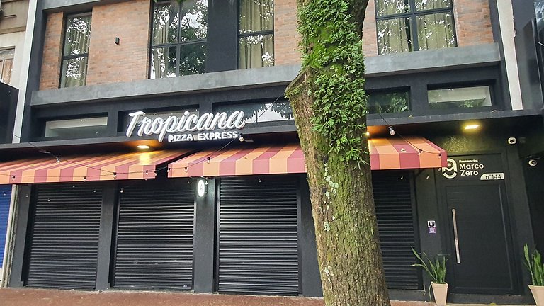 MZ 24 novo seguro no centro de Foz