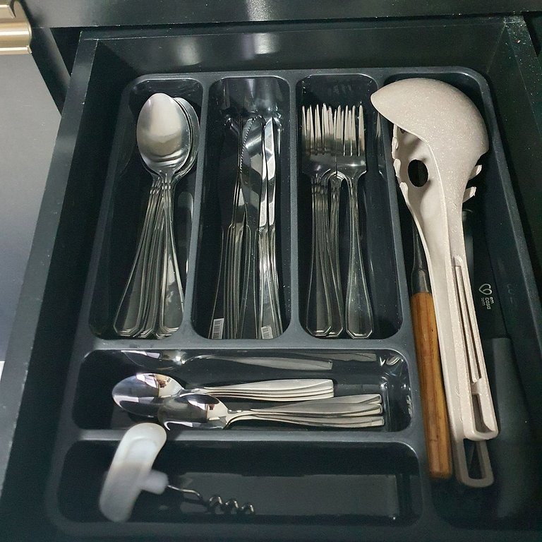 Casa da Neusa com garagem, próxima a tudo em Foz
